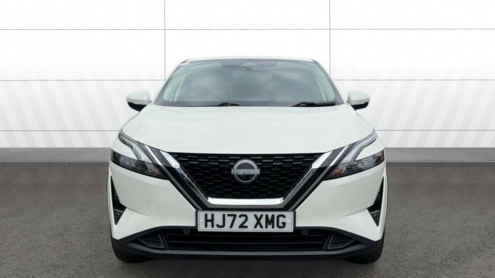 Nissan Qashqai N-connecta HJ72XMG White #3