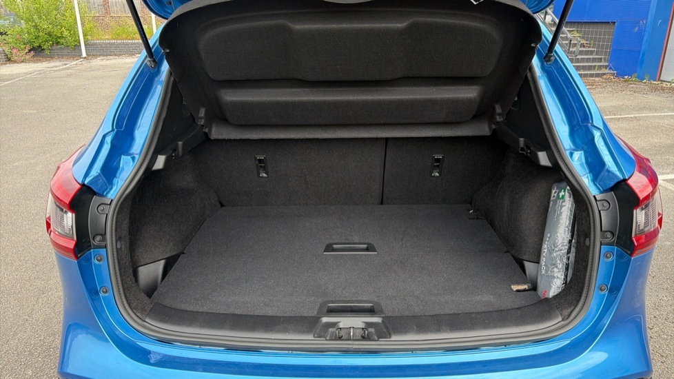 Nissan Qashqai Tekna Blue #4