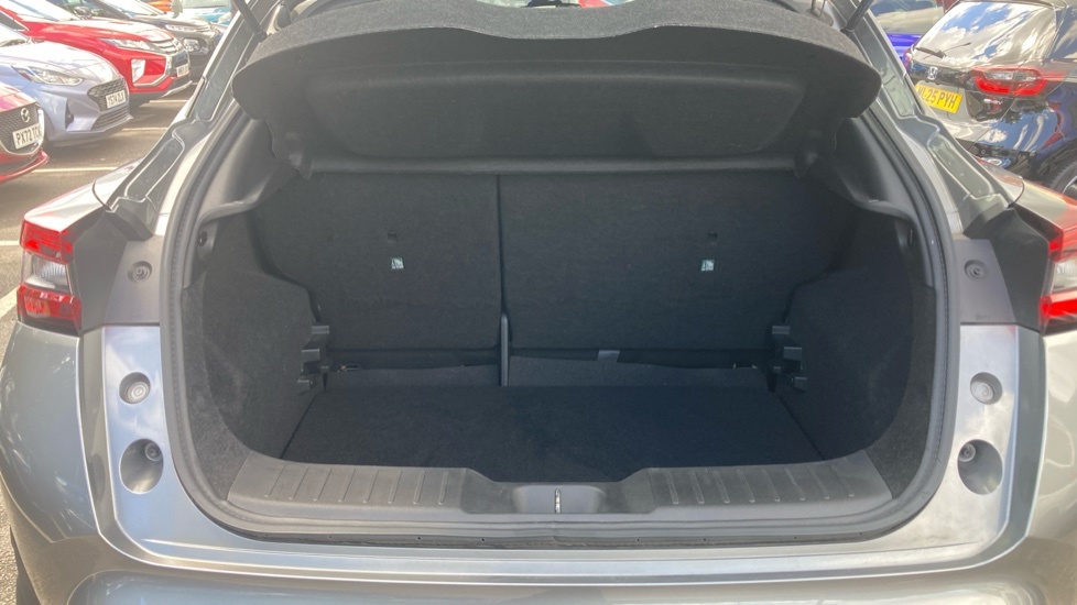 Nissan Juke Tekna Grey #4