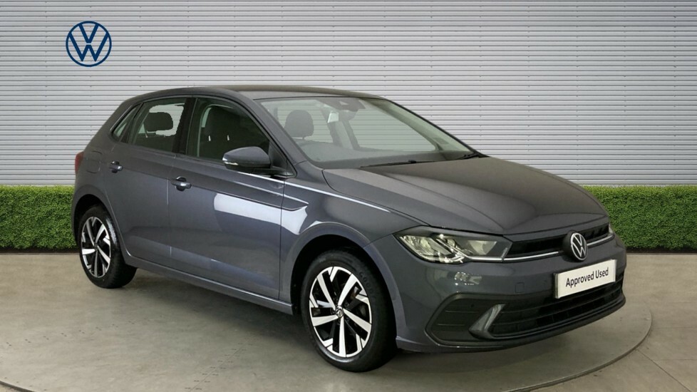Volkswagen Polo Life Grey