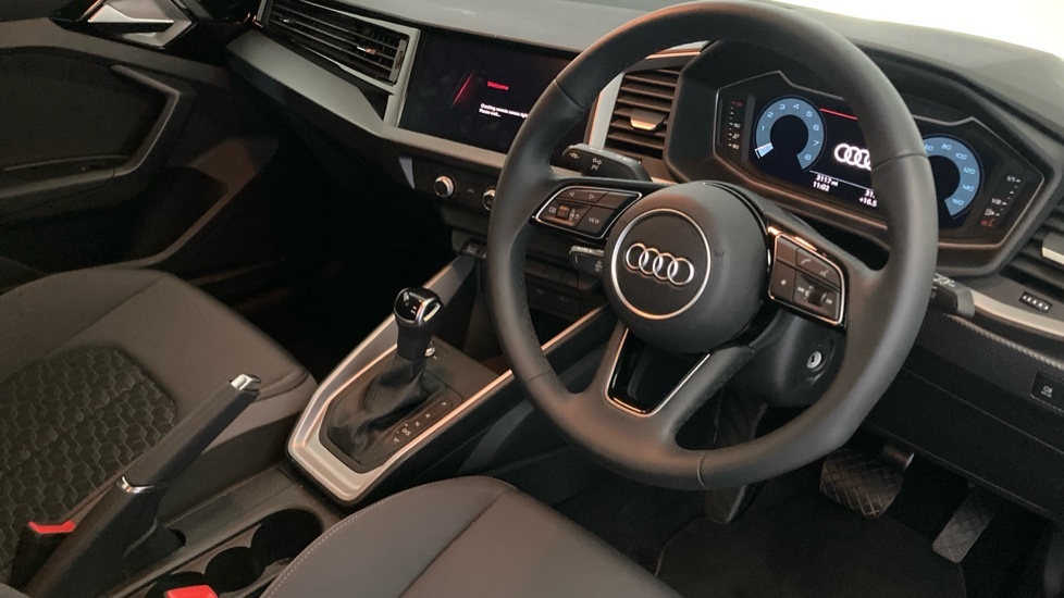 Audi A1 Sport VO26KXF Black #6