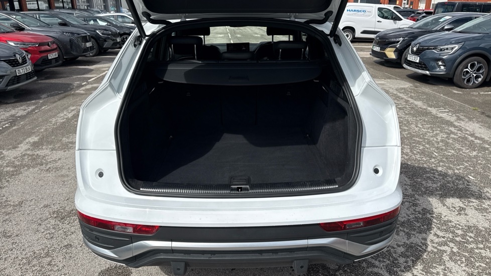 Audi Q5 S Line WG71EBC White #4