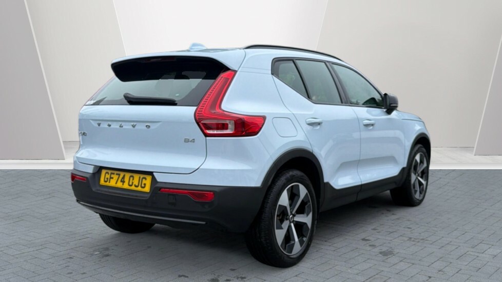Volvo XC40 Plus Blue #2