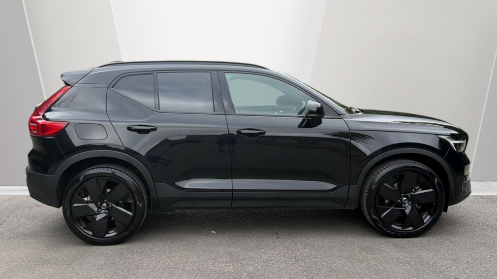 Volvo XC40 Ultra Black Edition RV25WNO Black #3