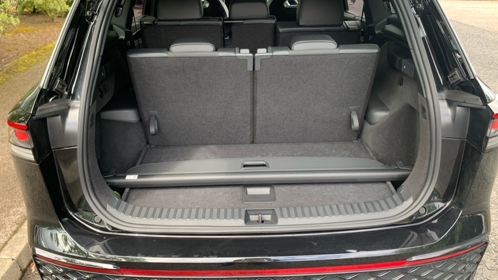 Volkswagen Tayron R-line YE75JZW Black #4