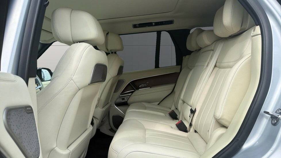 Land Rover Range Rover Autobiography Silver #4