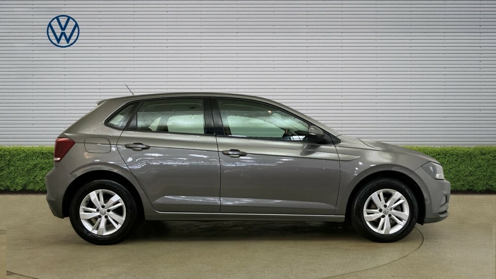 Volkswagen Polo Se Grey #4