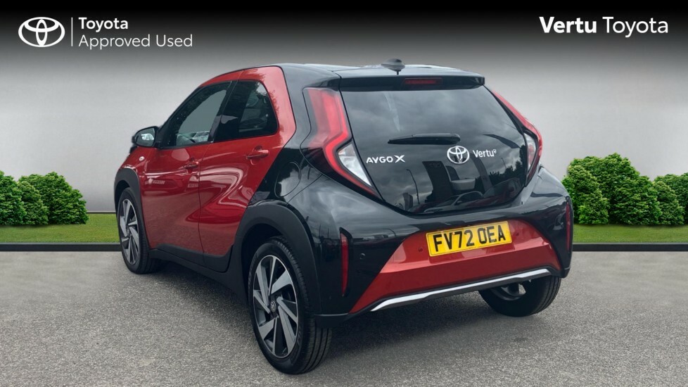 Toyota Aygo X Exclusive FV72OEA Red #4