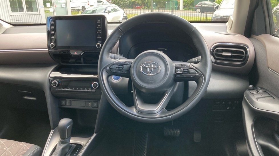Toyota Yaris Cross Excel YR23XUU White #6