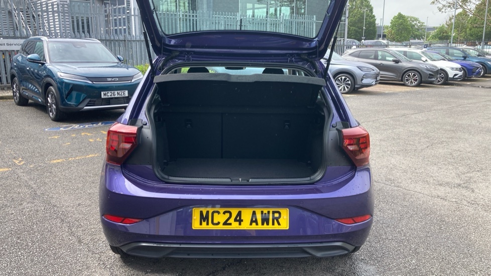Volkswagen Polo Life Purple #4