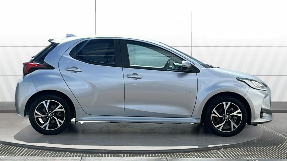 Toyota Yaris Design Silver #5