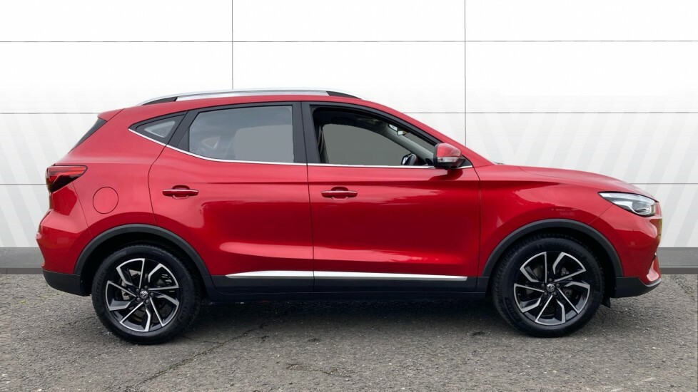 MG ZS Exclusive Red #5