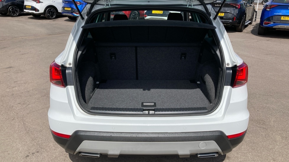 Seat Arona Fr White #4