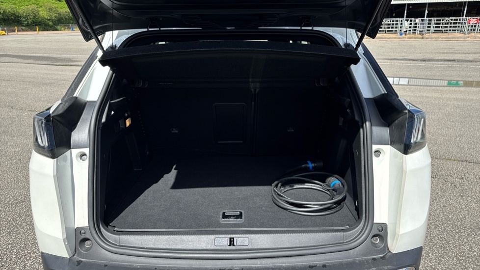 Peugeot 3008 Allure White #4