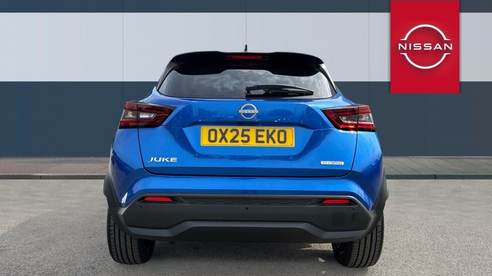 Nissan Juke Tekna Blue #6