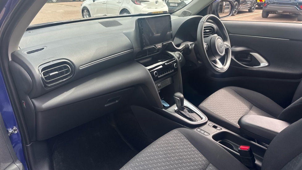Toyota Yaris Cross Icon Blue #5