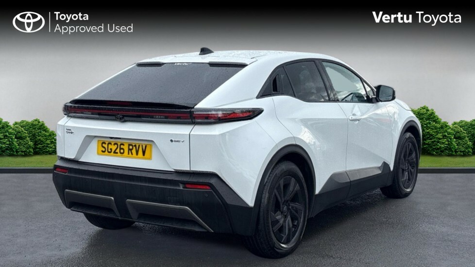 Toyota C-Hr Design White #2