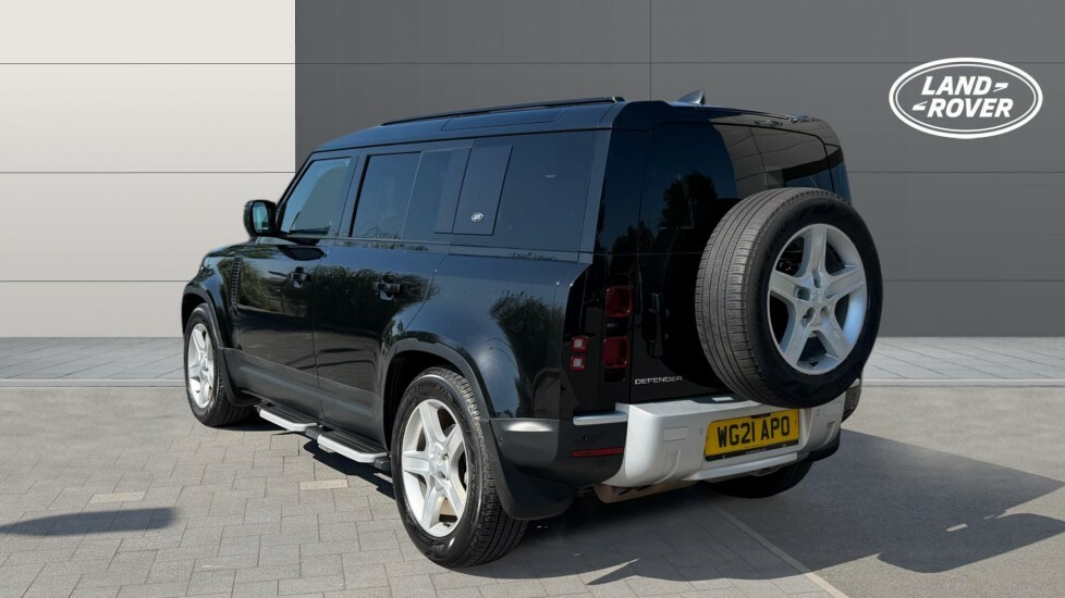 Land Rover Defender 110 Se Black #2