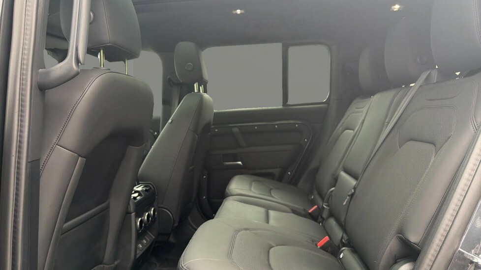 Land Rover Defender 130 X-dynamic Se Grey #4