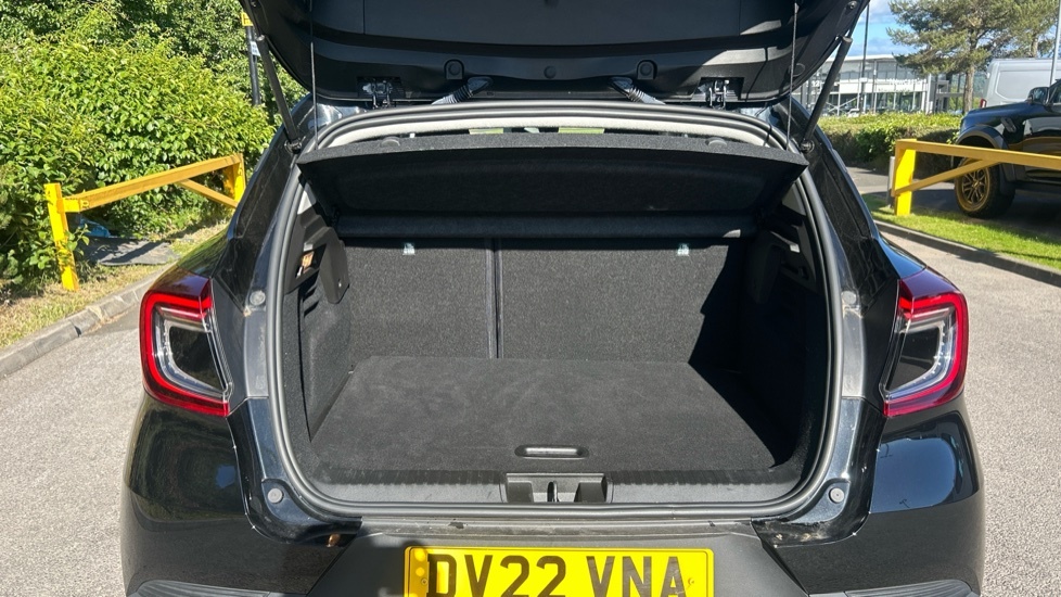 Renault Captur Iconic Edition DV22VNA Black #4