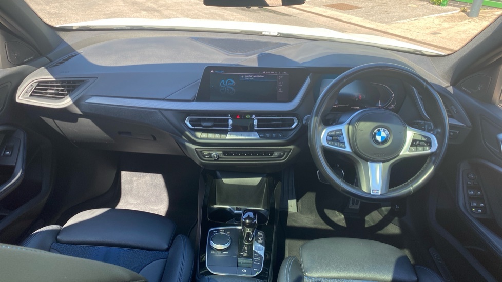 BMW 1 Series M Sport WF72HHX White #4