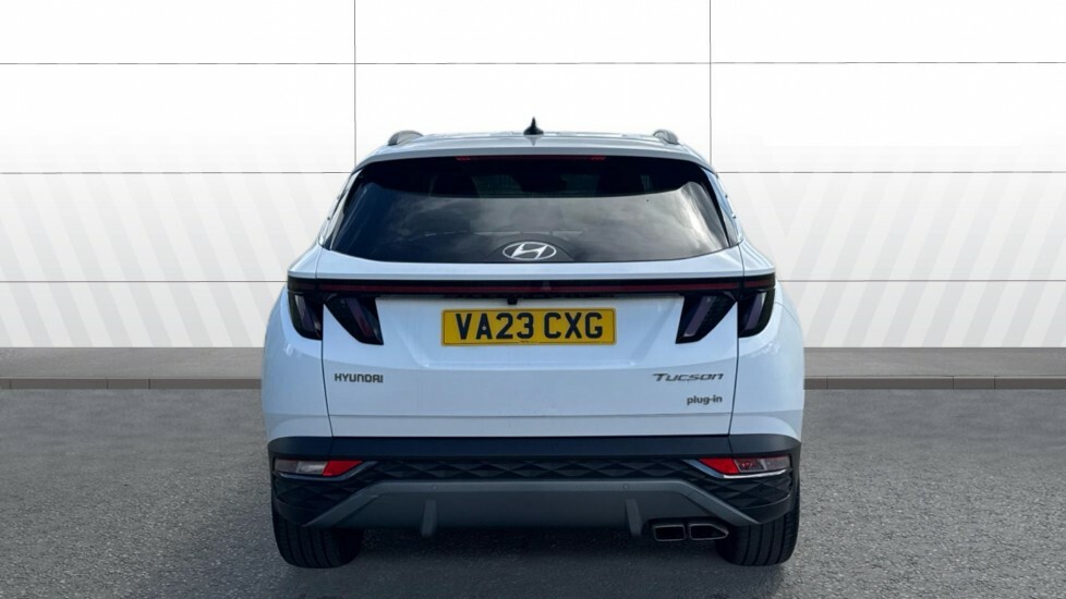 Hyundai Tucson Premium White #6