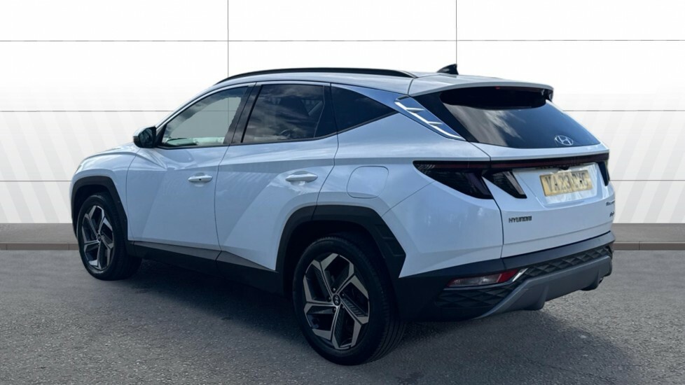 Hyundai Tucson Premium White #2