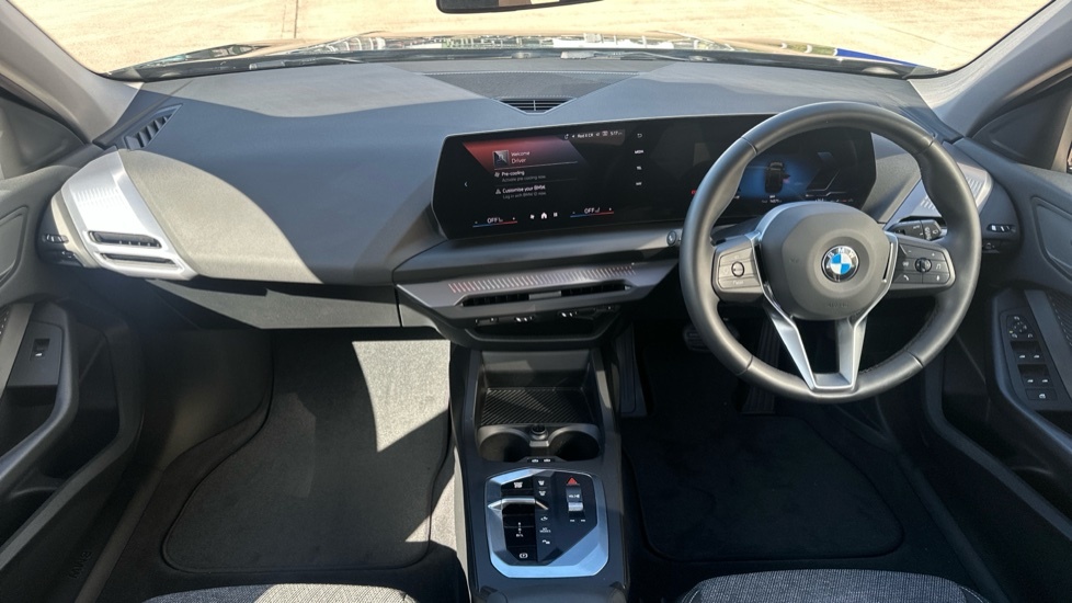 BMW 1 Series Sport Black #4