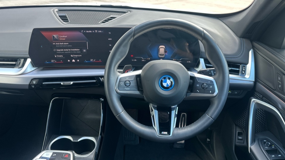 BMW iX1 M Sport White #5
