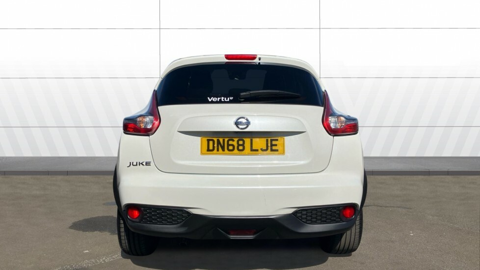 Nissan Juke Tekna White #6