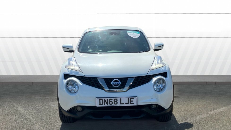Nissan Juke Tekna White #3