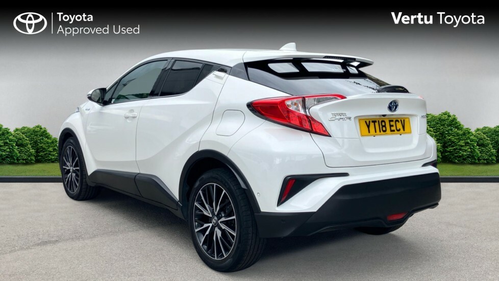 Toyota C-Hr Excel White #4