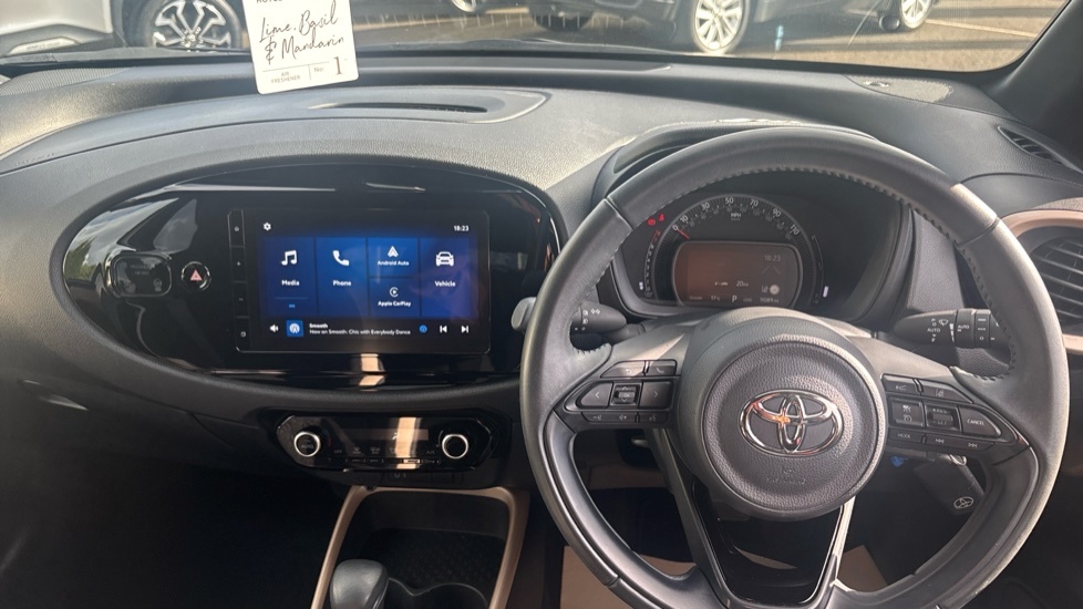 Toyota Aygo X Edge Beige #6