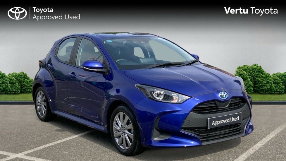 Toyota Yaris Icon Blue
