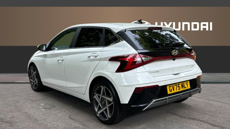 Hyundai I20 Premium White #2