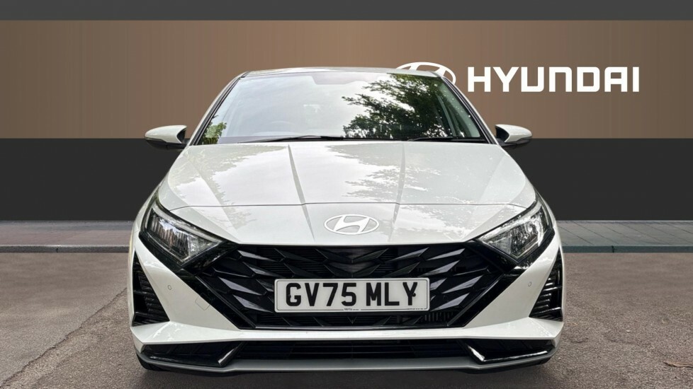 Hyundai I20 Premium White #3