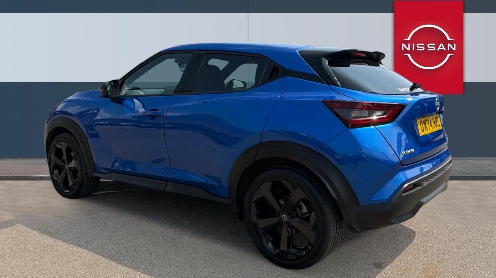 Nissan Juke Tekna Blue #2