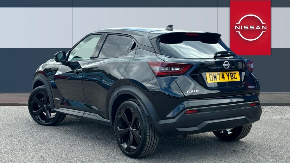 Nissan Juke Tekna Black #2