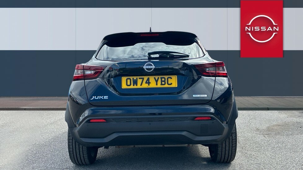 Nissan Juke Tekna Black #6