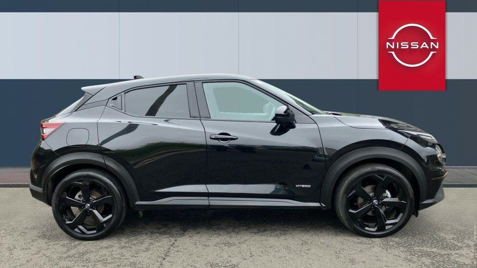 Nissan Juke Tekna Black #5