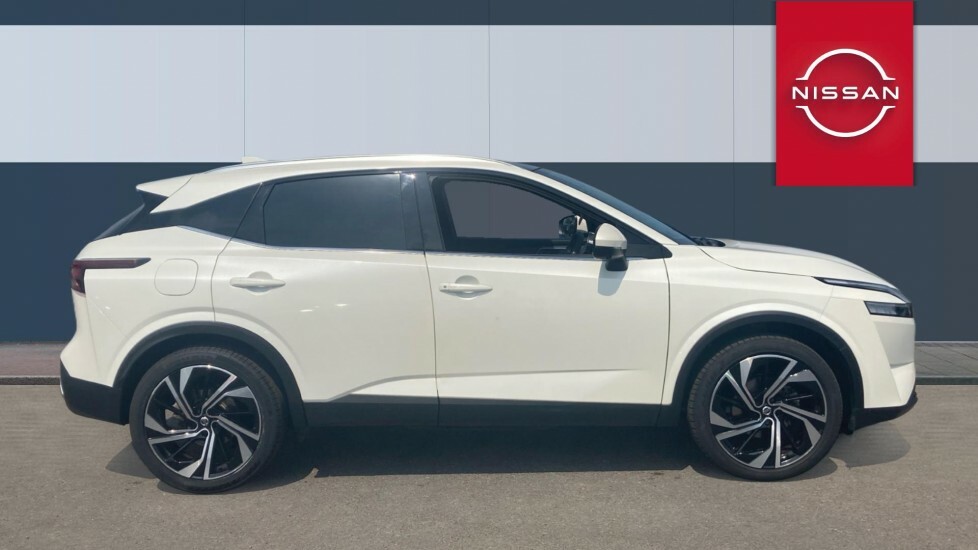 Nissan Qashqai Tekna White #5