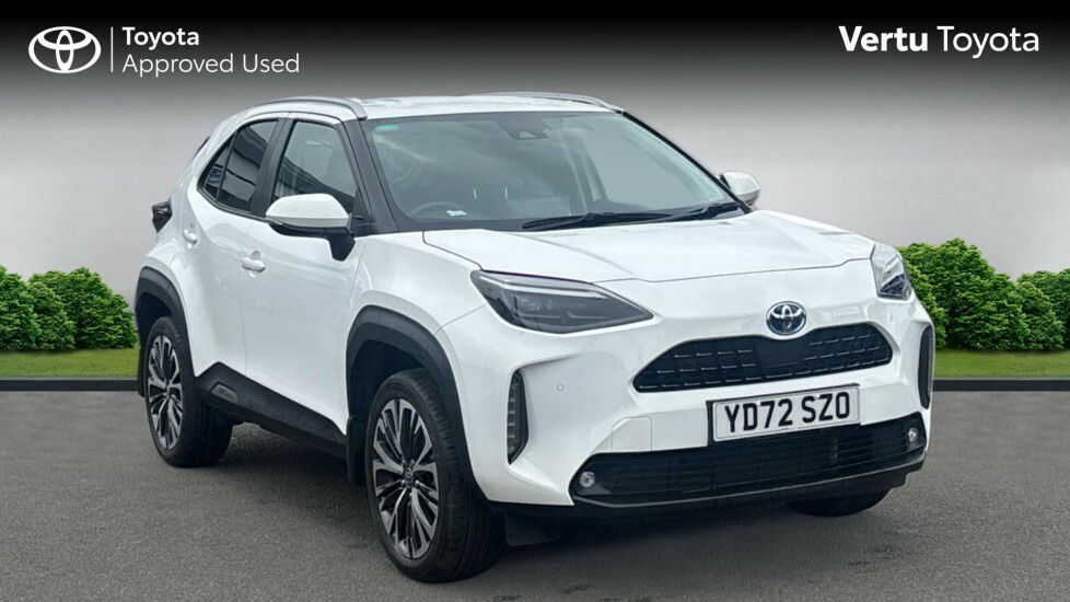 Toyota Yaris Cross Excel White