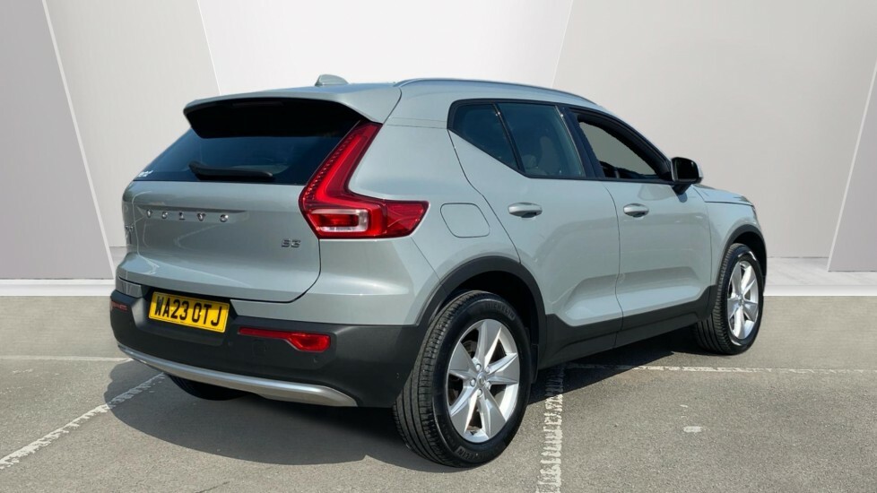 Volvo XC40 Core Grey #2