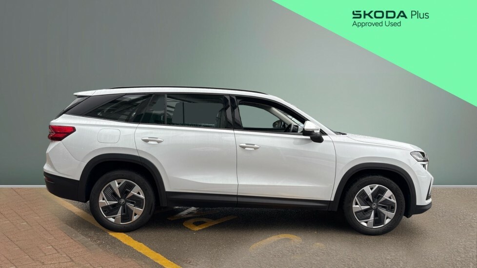 Skoda Kodiaq Se GL25UTU White #4