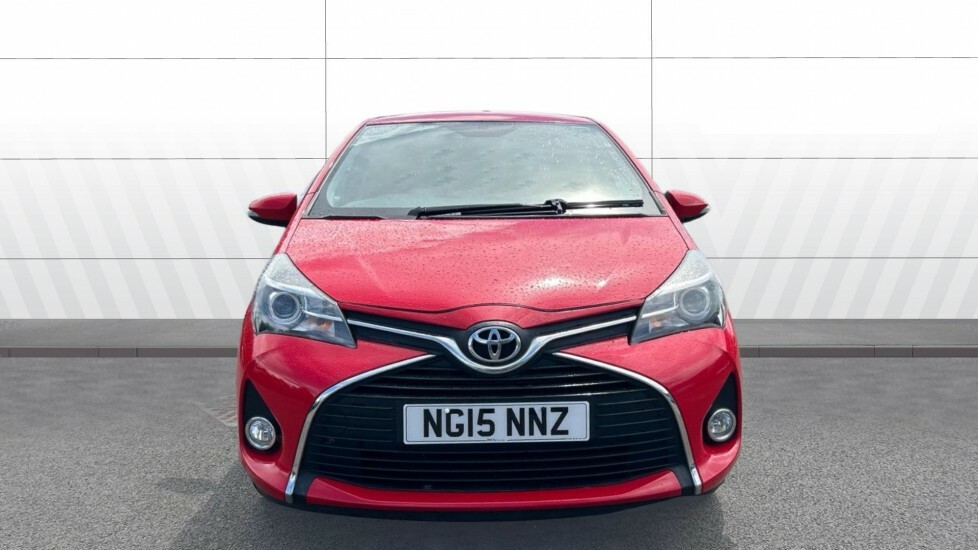 Toyota Yaris Icon Red #3