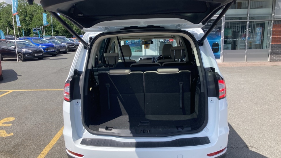 Ford Galaxy Titanium X White #4