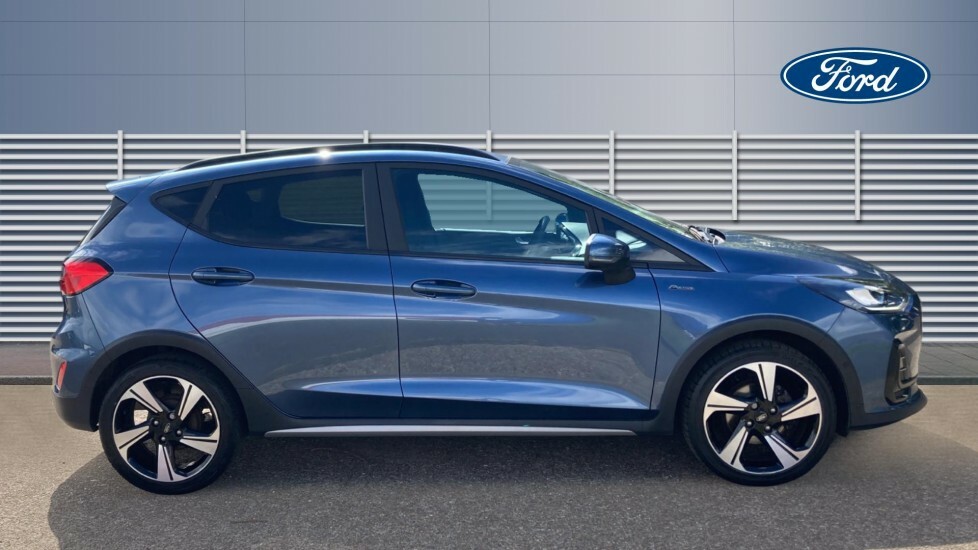 Ford Fiesta Active Blue #5