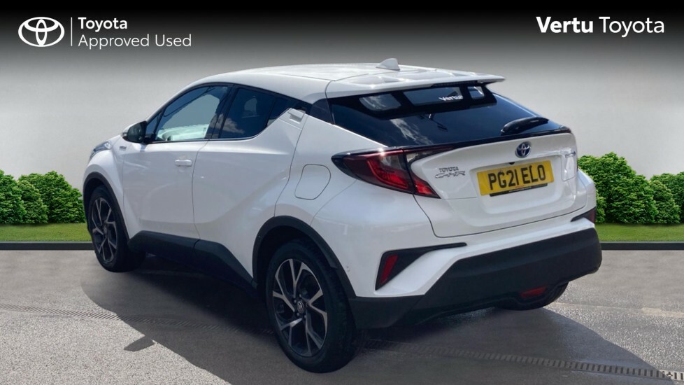 Toyota C-Hr Design White #4