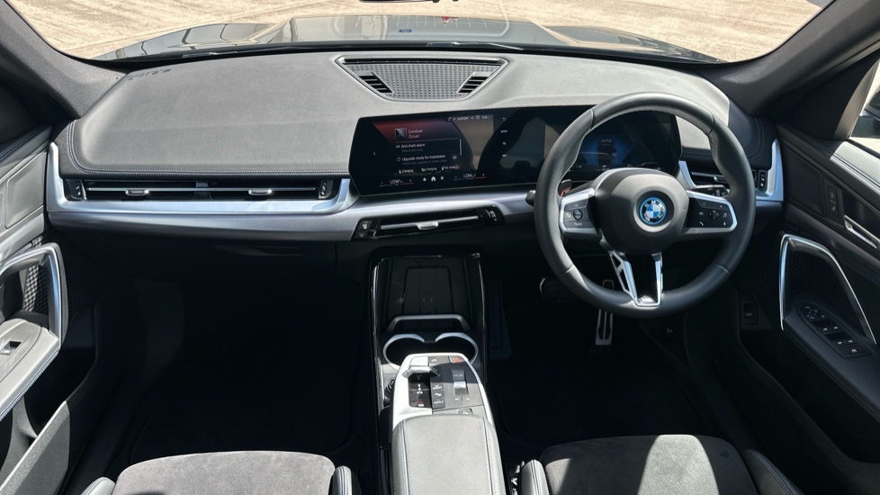 BMW iX1 M Sport Black #4