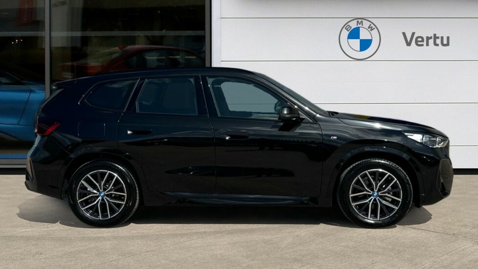 BMW iX1 M Sport Black #3